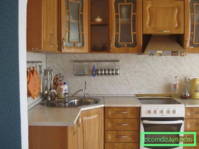 Дызайн кухні карычневага колеру (реальные фото)