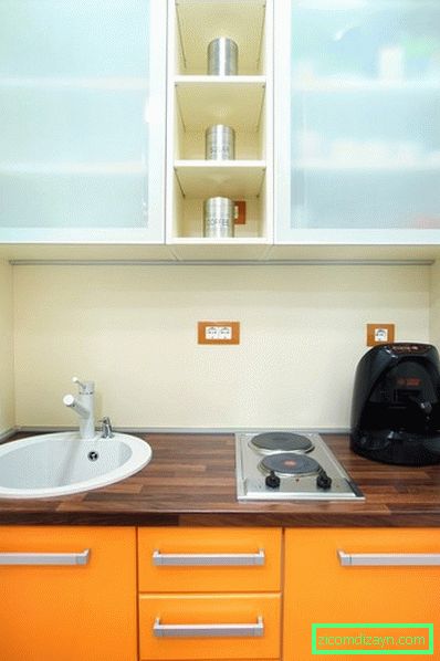 Мыйка для кухні са штучнага каменя: разнавіднасці, плюсы і мінусы, рэальныя фота прыклады